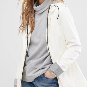 Cream/White raincoat